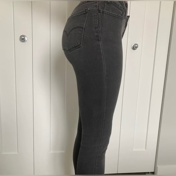Levi’s skinny jeans - Picture 3 of 3